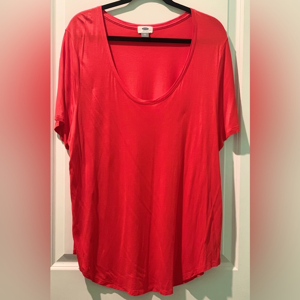 Old Navy Women’s XXL scoop neck tee